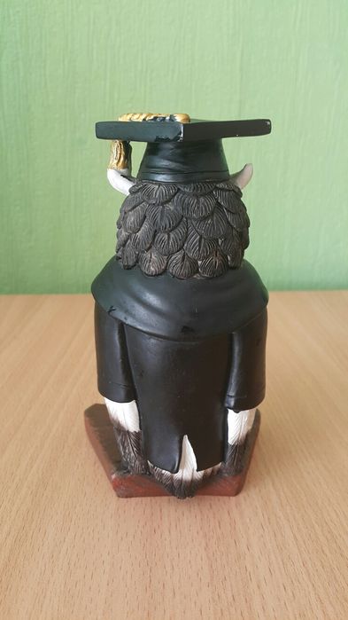 Статуэтка "Сова выпускник - Доктор наук"