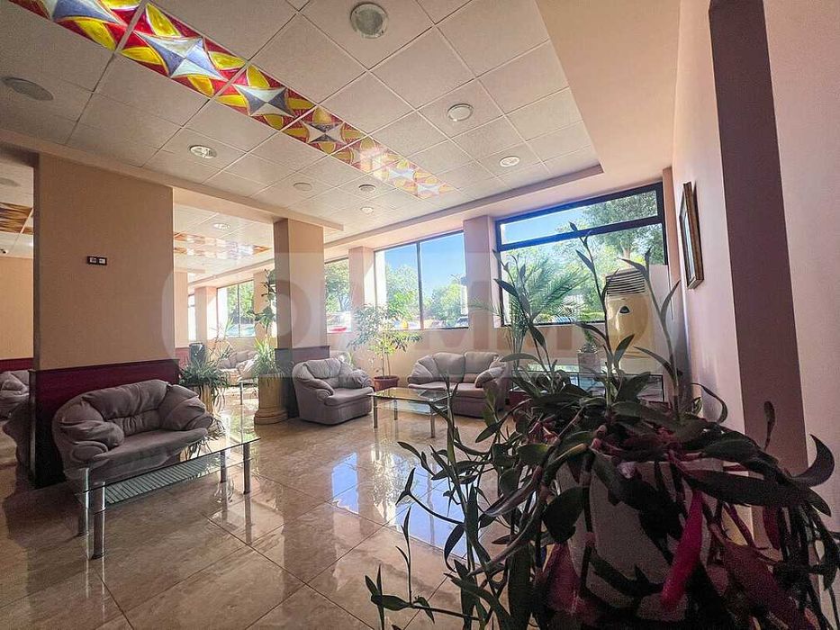 Двустаен апартамент в курортен комплекс Златни пясъци