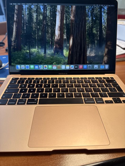 Macbook Air 13’ 2020 i3 Retina A2179