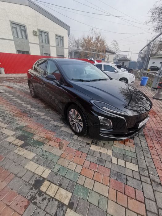 HONGQI EQM-5 500 kmlik