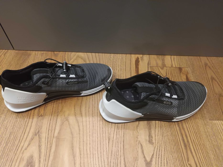 Дамски спортни обувки ecco biom