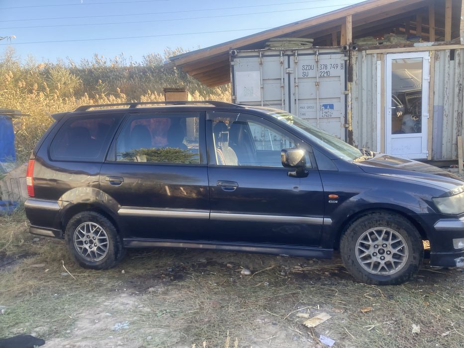 Продам мицубиси спейс вагон 1999г