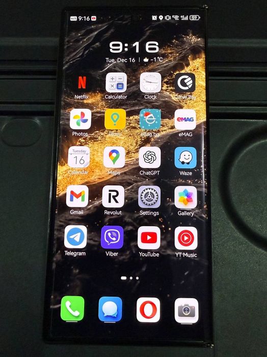 Продавам Huawei Mate XT 1tb Едиствен в България !