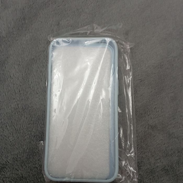 Продам чехол для телефона Айфона 13 Pro