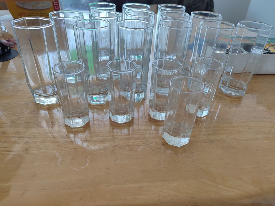 Продам чайный сервиз и ар .посуду