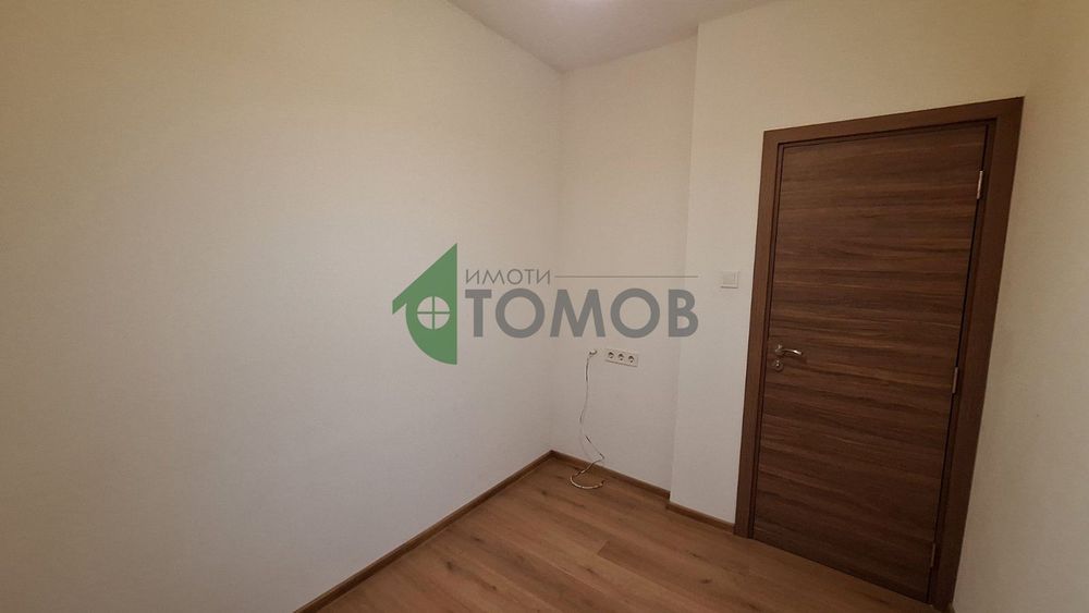 Тристаен апартамент в кв. Опълченски