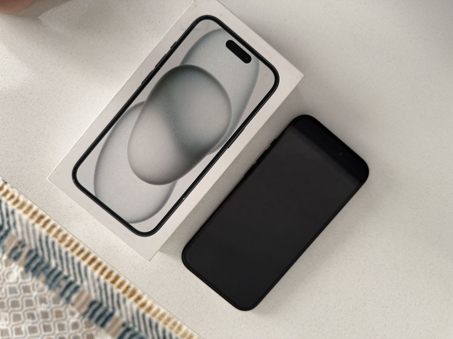 Продам iPhone 15