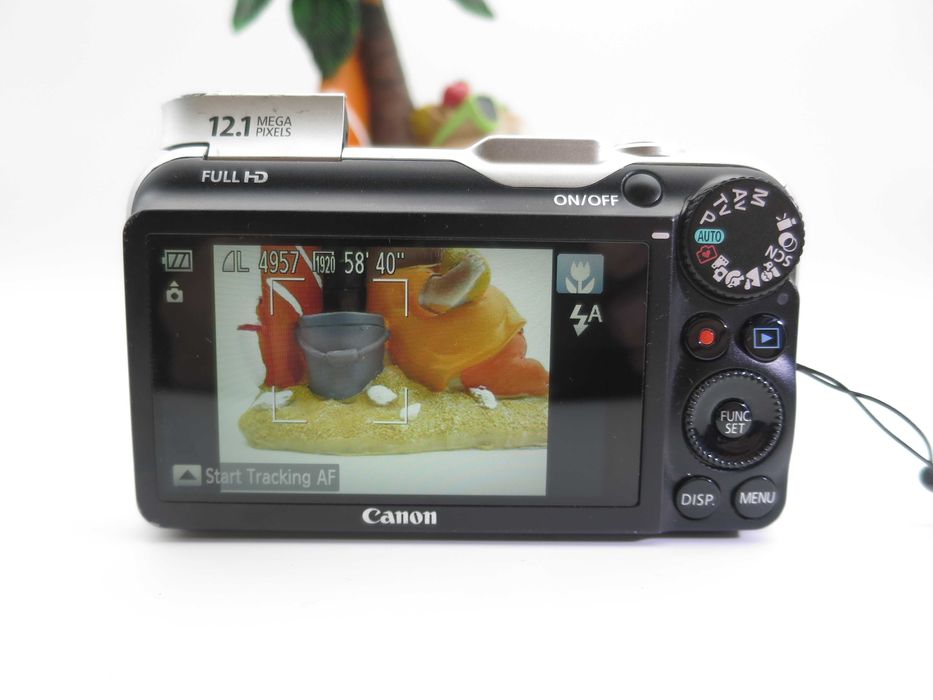 Canon PowerShot SX230 компактен цифров фотоапарат, дигитална камера 14x Оптичен Зум, Вграден GPS, HS System, Пълни Ръчни Контроли, работи Отлично!
