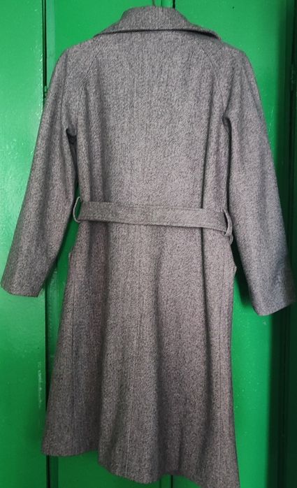 Пальто женское серое