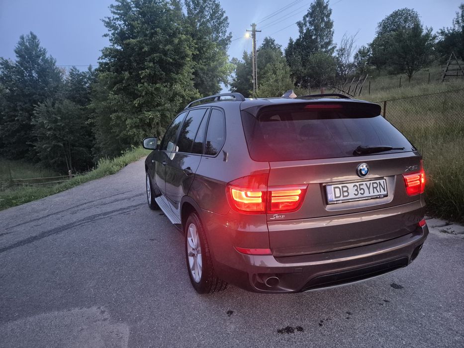 BMW X5 XDrive30d 245 cp 2011 facelift