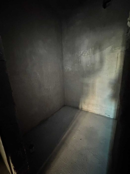 В продаже 3х комн кв Батыс черновая