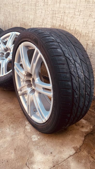 Титан R18 245/40