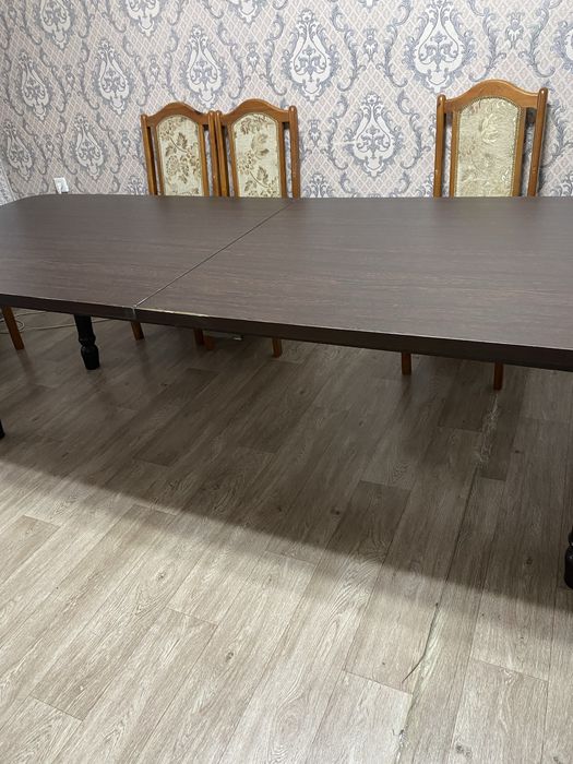 Продам стол 3 метровая