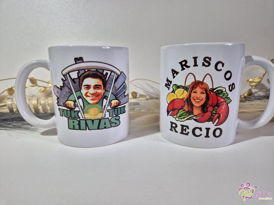 Ключодържатели и чаши за феновете на Новите съседи