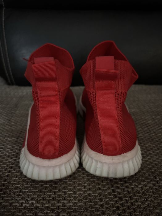 Дамски еластични маратонки