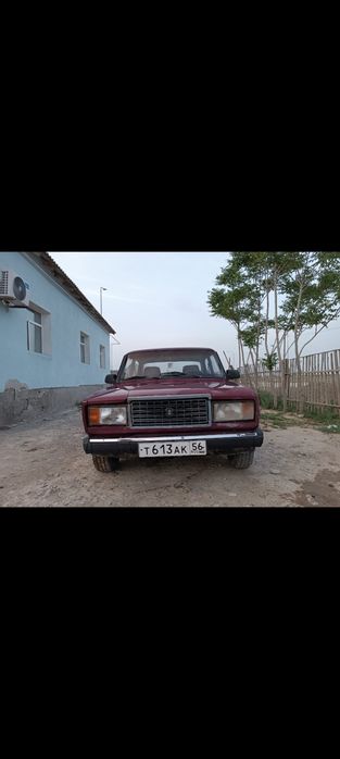 Машина сатылады.