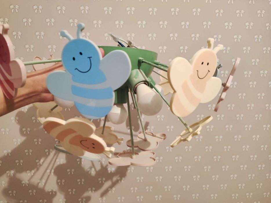 Люстра для детской комнаты