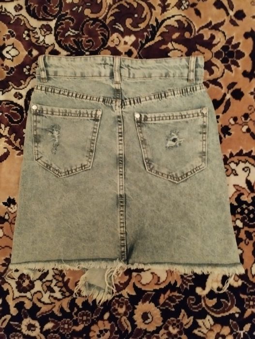 Продам юбку джинсовую р 40-42