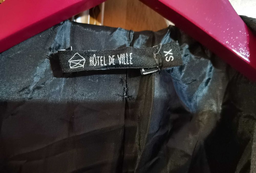 Елегантно младежко палто за пролет- есен от тънка вълна