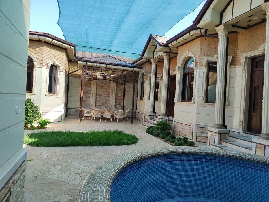 Унгкоргонда  участка + Евроремонт сотилади. Хамма шароит бор