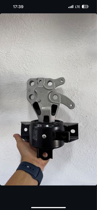 Подушка двигателя Malibu tracker onix monza tahoe traverse trailblazer