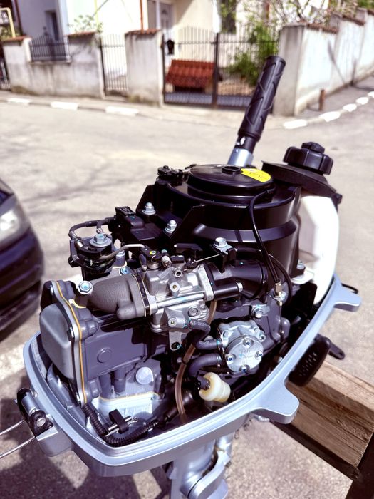 Motor de barca HONDA 5 CP