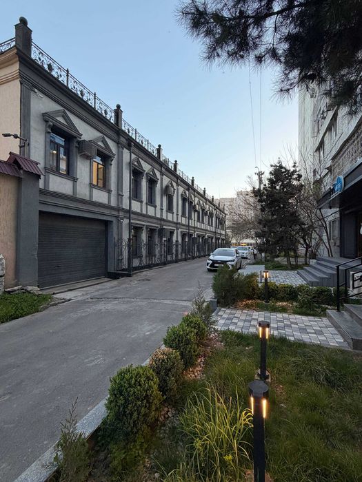 срочно продается коммерческое ПОМЕЩЕНИЕ 75м2 Айбек метро Савдогар Банк