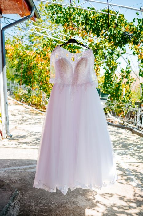 Vand rochie de mireasa