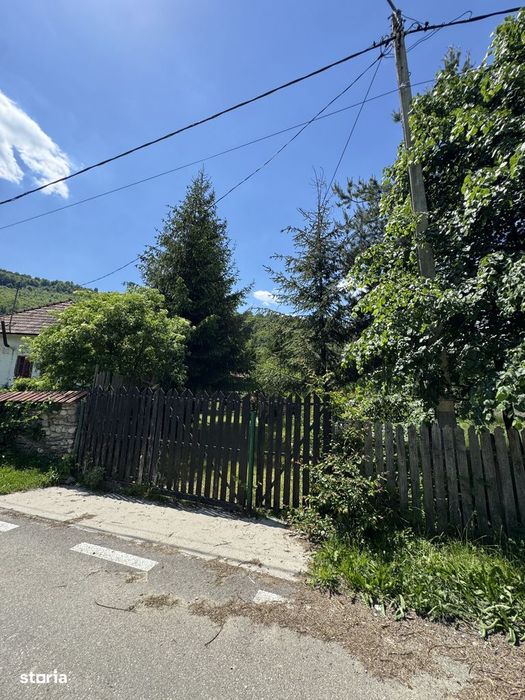 Lunca Gartii – 10 km de Rucar. Casa+Teren 3500 mp