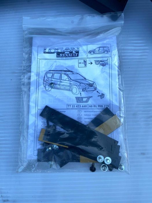 Kit bandouri masca ochelari bara fata Dacia Logan Mcv nou original