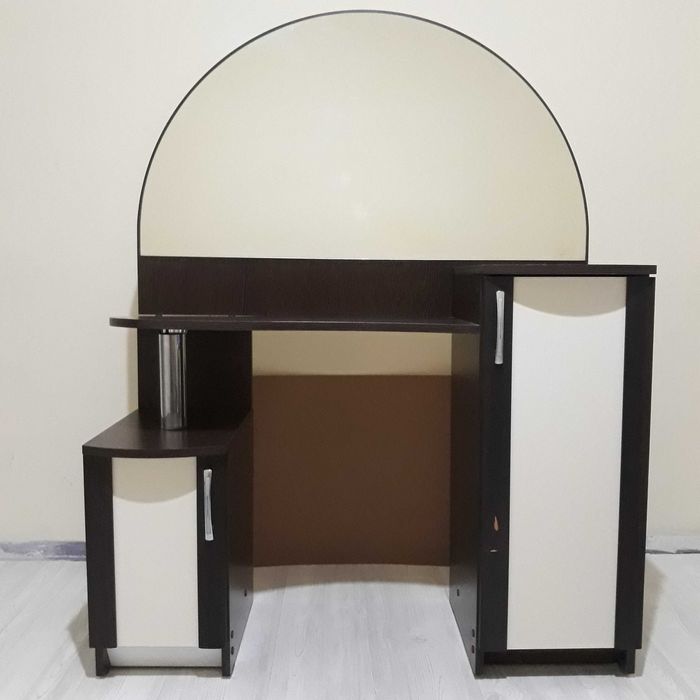 Masa de toaleta cu oglinda si sertare