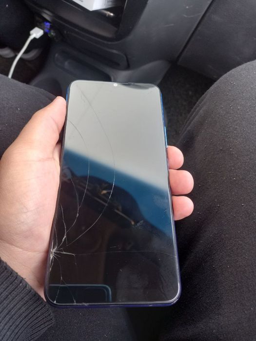 Vivo Y20 srochno sotiladi