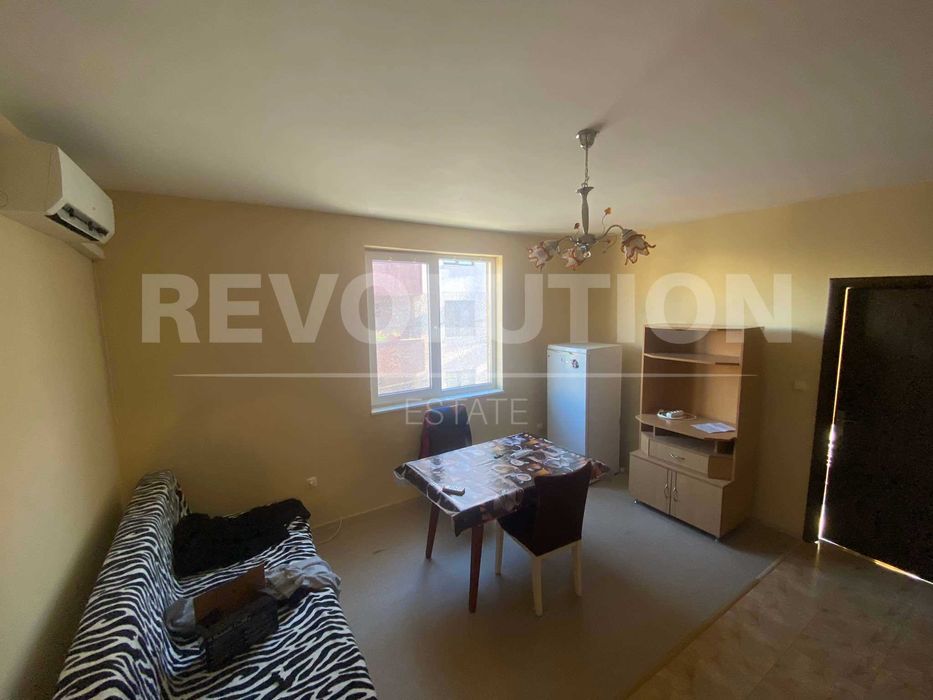 Продава се Двустаен апартамент в Варна, Погреби - 50 кв.м за 1700 €/кв.м - Снимка #2