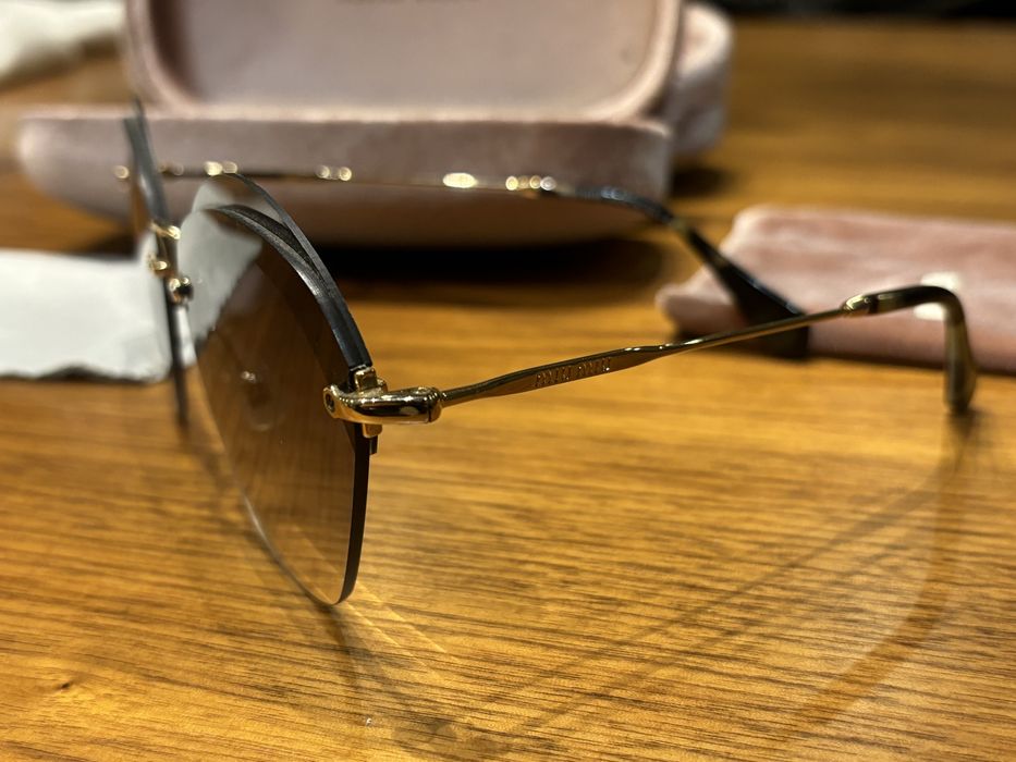 Дамски слънчеви очила Miu-Miu