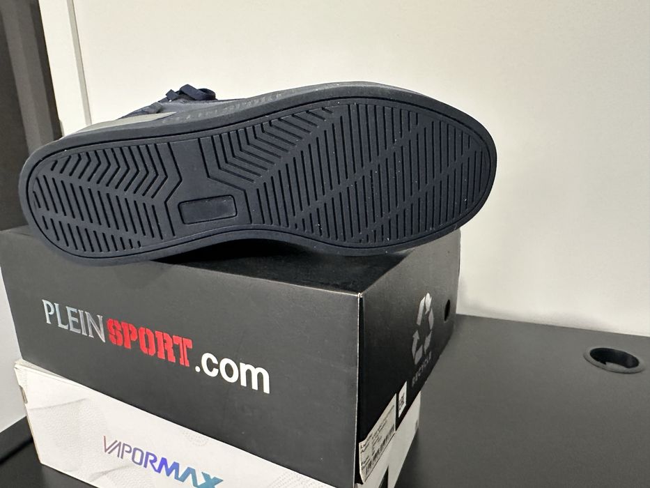 Adidasi originali Plein sport