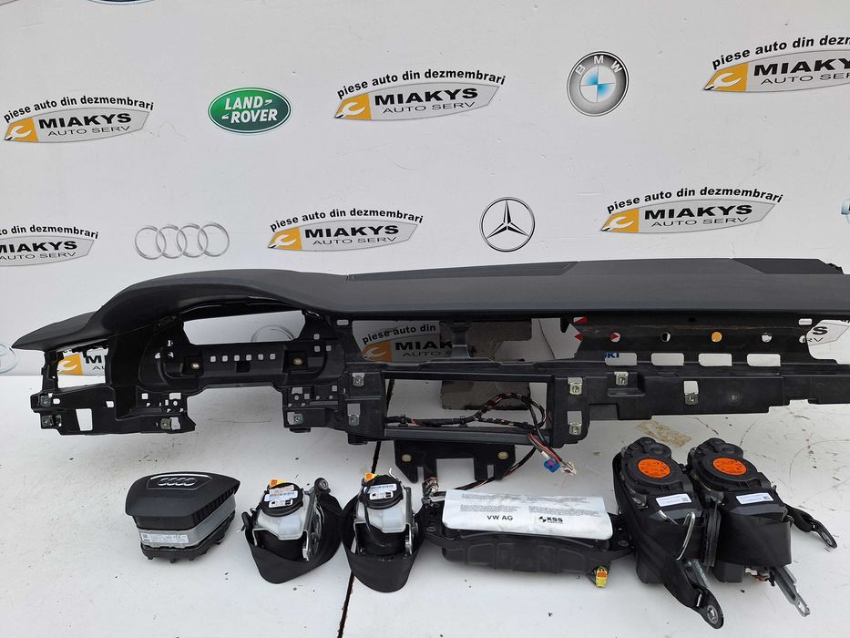 Plansa de bord+kit airbag-uri(volan+pasager,centuri)AudiA6C8 2018-2023