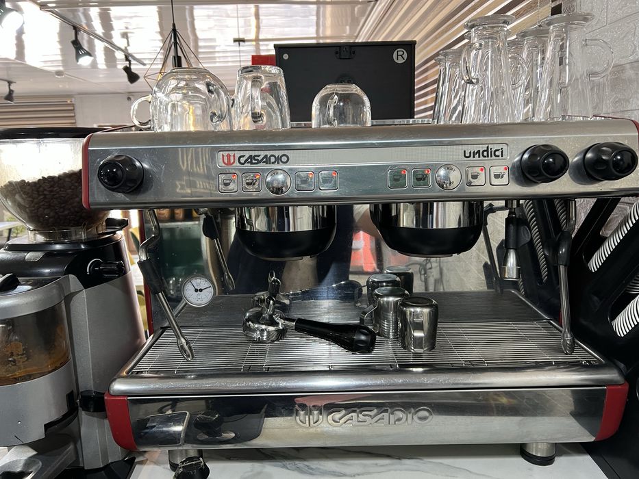 Кофемашина продам