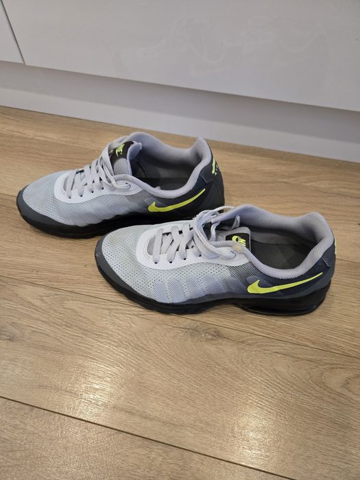Маратонки Nike air max