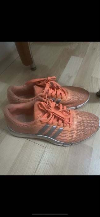 Кроссовки Adidas