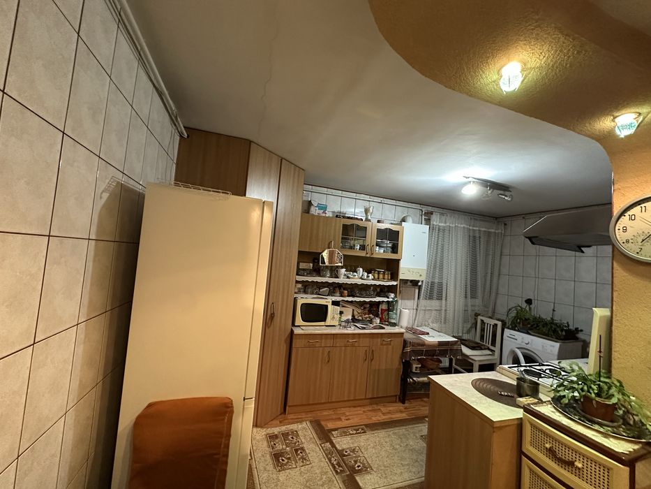 Inchiriez apartament 2 camere