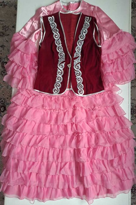 Платье казахское национальное