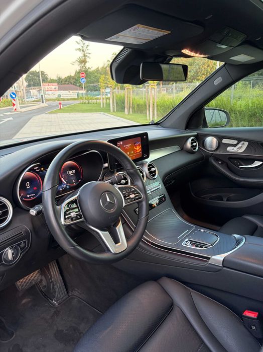 Mercedes Benz GLC300