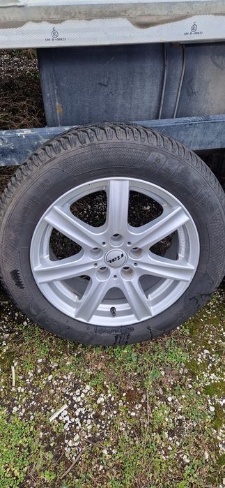 Джанти с гуми 205/60/16  Киа,Хюндай,Тойотаа