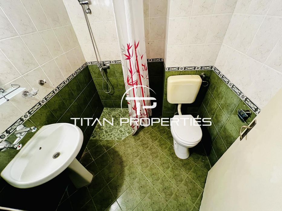 Дава се под наем Четиристаен апартамент в Бургас, Възраждане - 120 кв.м за 459 € - Снимка #9