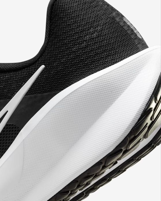 Кроссовки NIKE 40,5 размер. Оригинал.