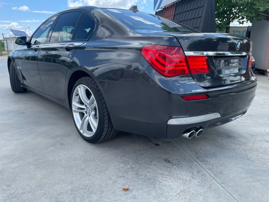 Dezmembrez piese BMW F01 seria 7 730 740 d M Pachet