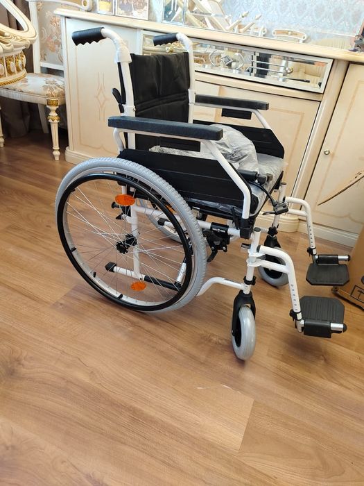 Инвалидное кресло коляска б/у,  разные