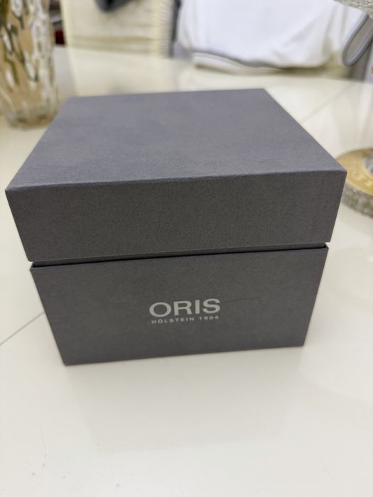 Продам часы Oris