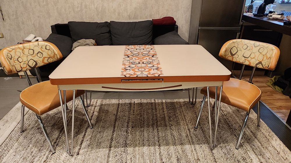 Разтегателна  маса