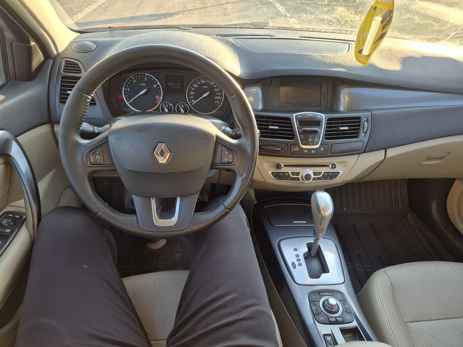 Renault Laguna automat initiale paris